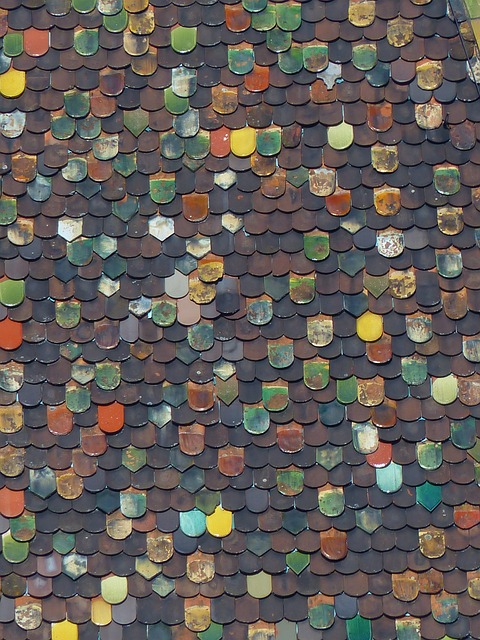rooferroofingslate-roofslate-roof-repair-640x480-84324536.jpeg