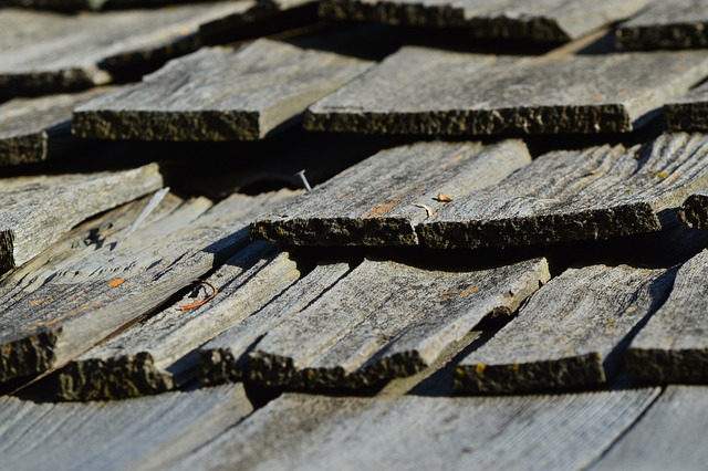 rooferroofingsteel-roofsteel-roof-repair-640x480-52859432.jpeg