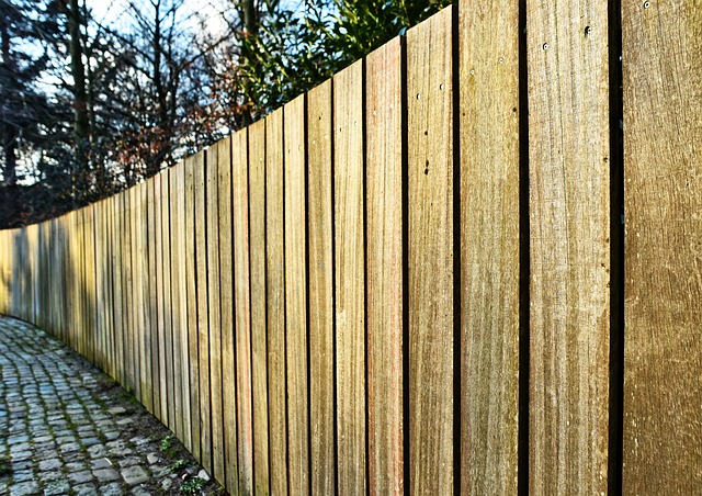 fence-company-640x480-92687256.jpeg