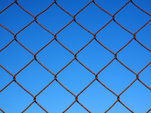 fence-company-640x480-18398215.jpeg