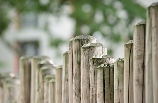 fence-company-640x480-56204620.jpeg