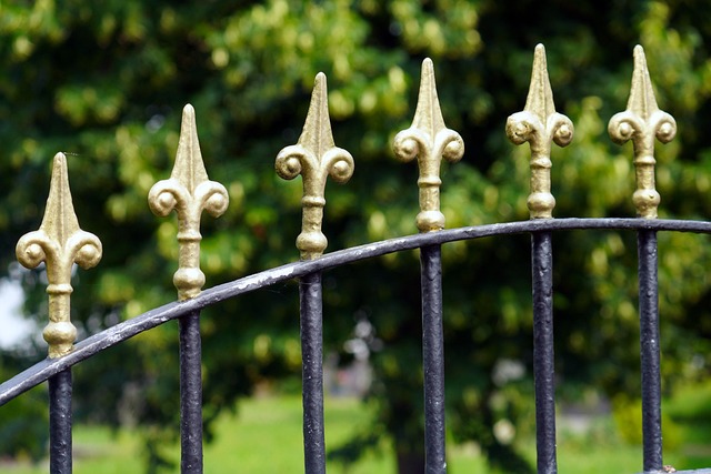fence-company-640x480-58120492.jpeg