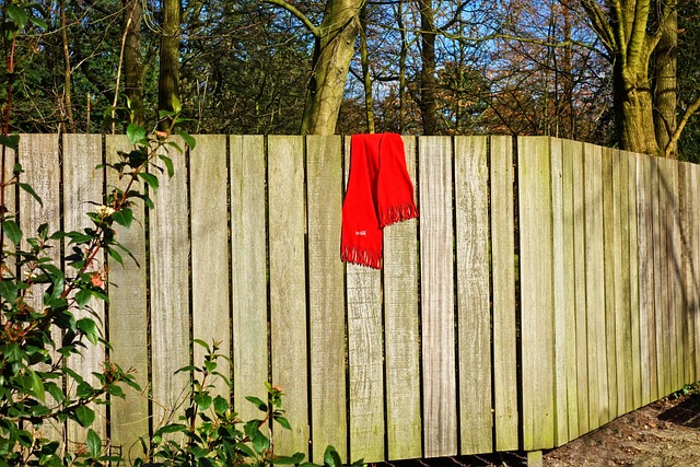 fence-company-640x480-72021771.jpeg