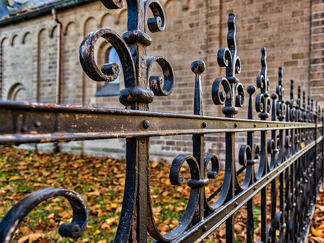 fence-company-640x480-90401902.jpeg