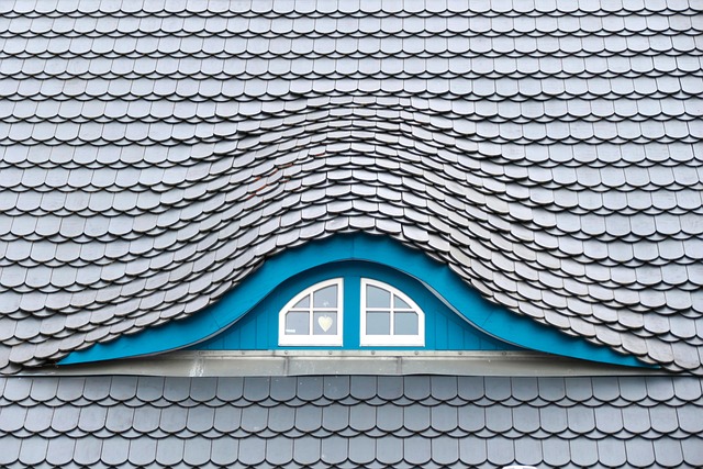 roofer-640x480-21182914.jpeg