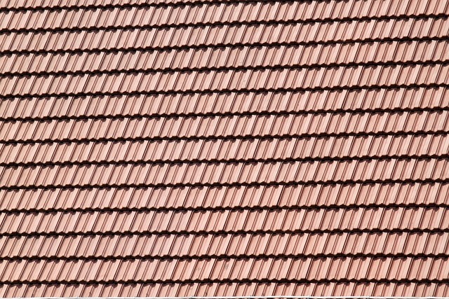 roofer-640x480-76599641.jpeg