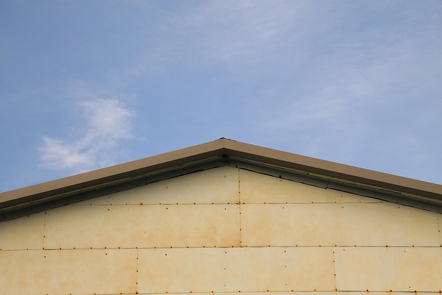 roofing-640x480-8672949.jpeg